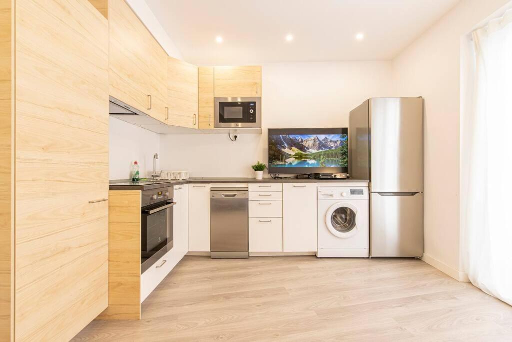 Apartamento 3 Habitaciones En El Barrio Justicia Madrid Eksteriør billede